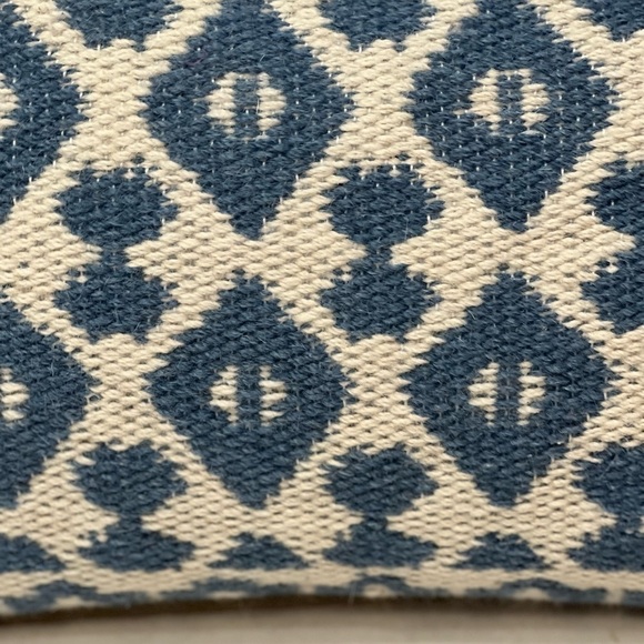 Magnolia Home Joanna Gaines Blue Ivory Wool Blend Loloi Pillow - Picture 7 of 8